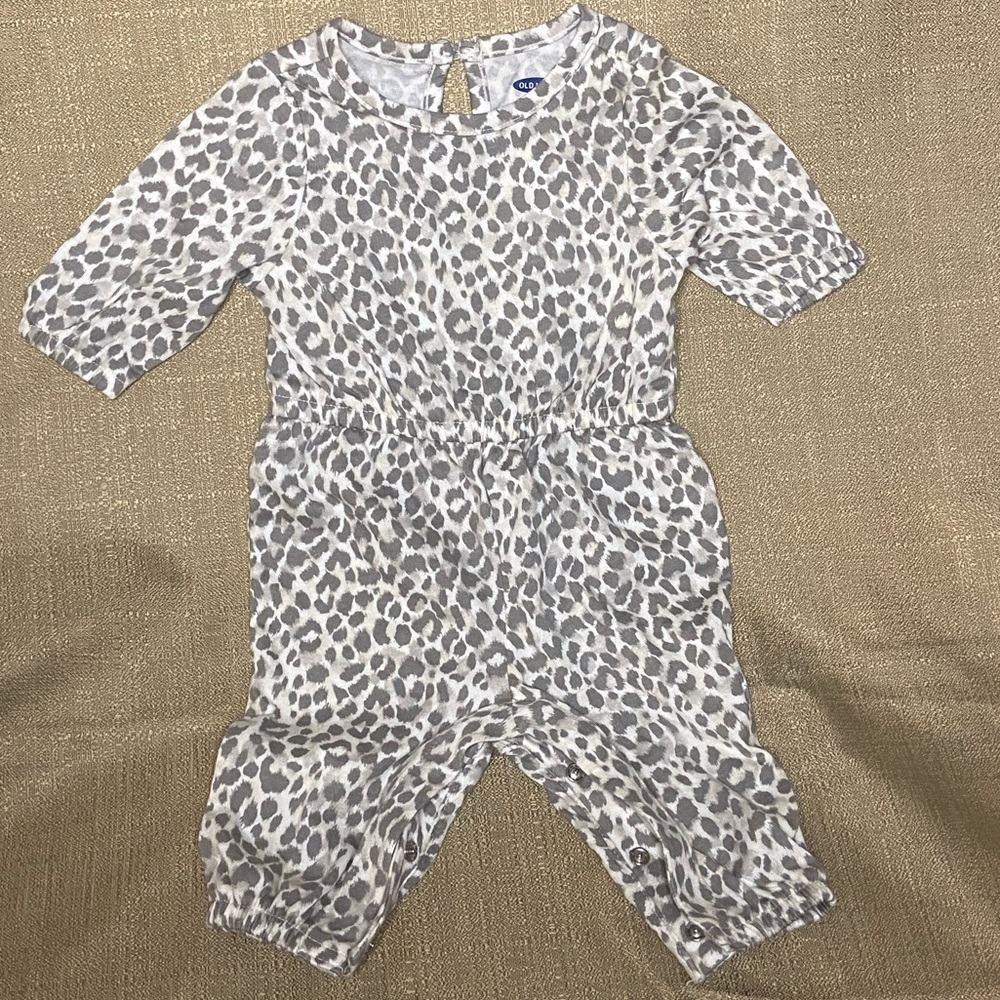 Baby rompers